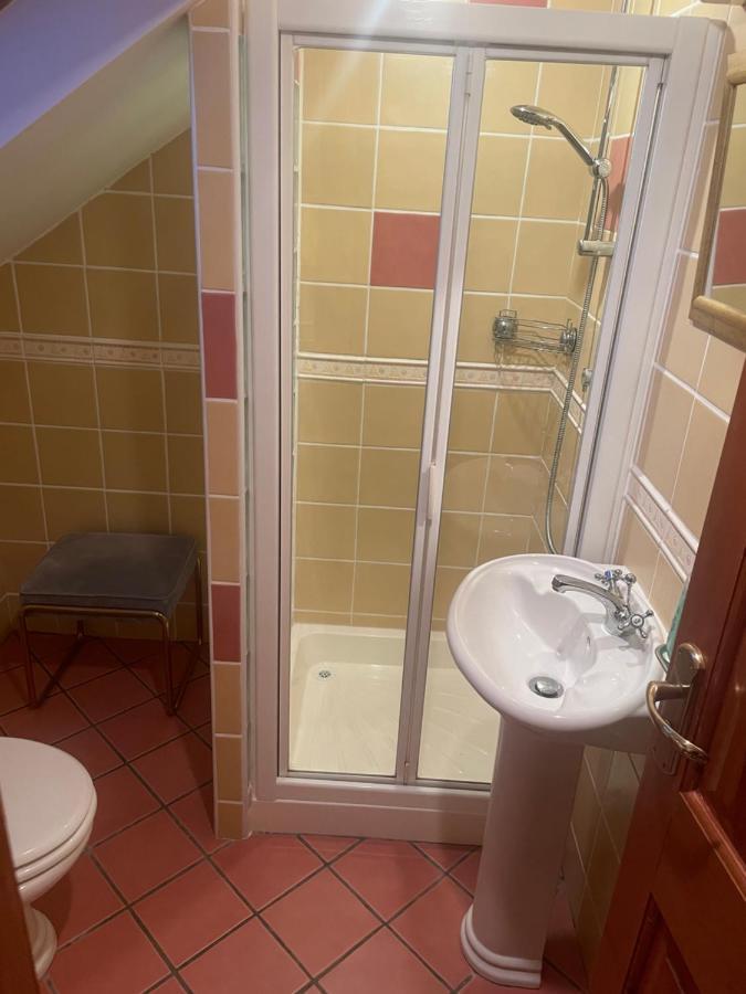 Cosy Rooms In A Stone Cottage Salthill Buitenkant foto